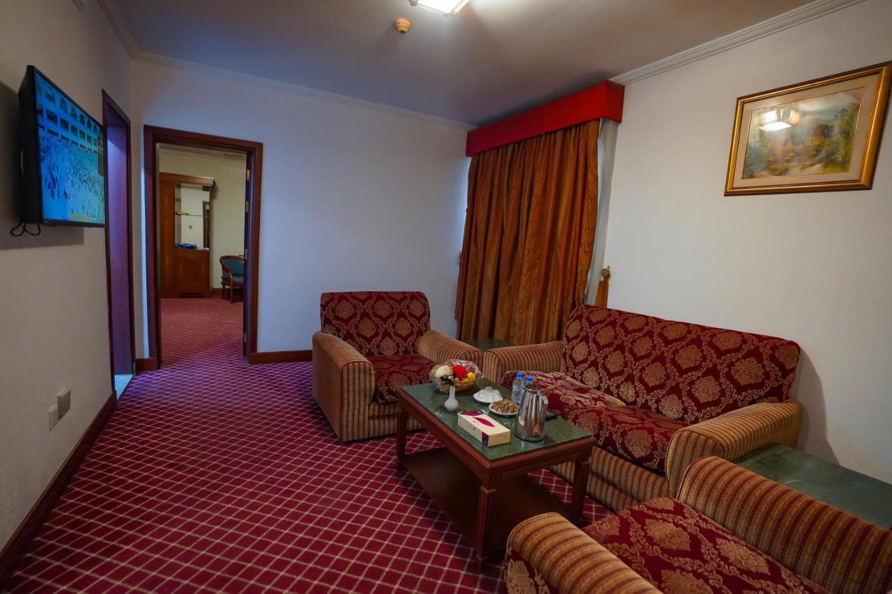 Ambassador Hotel 4*